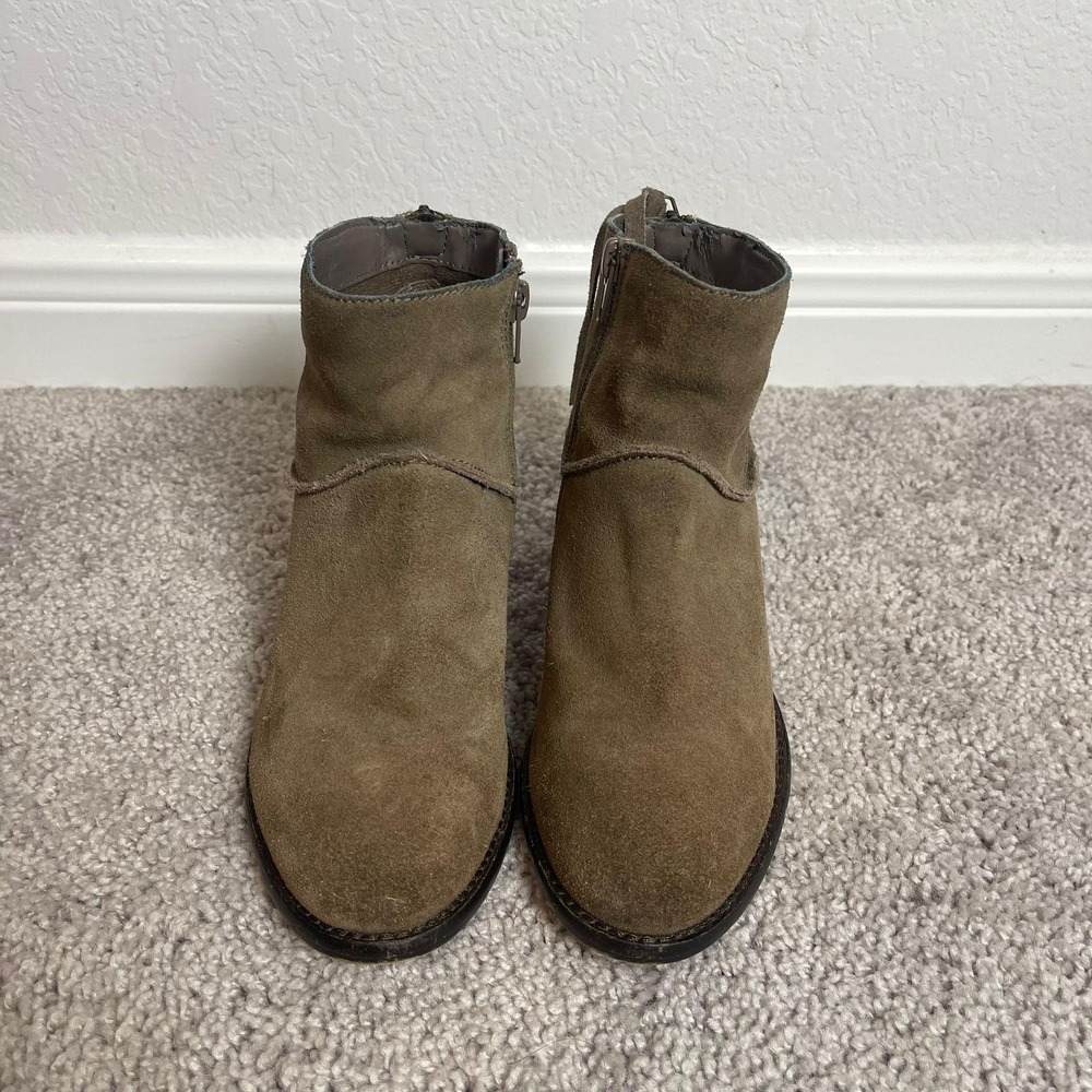 Steve Madden Milaan Suede Ankle Booties Block Heel Casual Olive Green 6M
